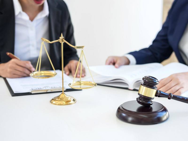 上海工伤赔偿律师视角下的工伤责任认定部门探究