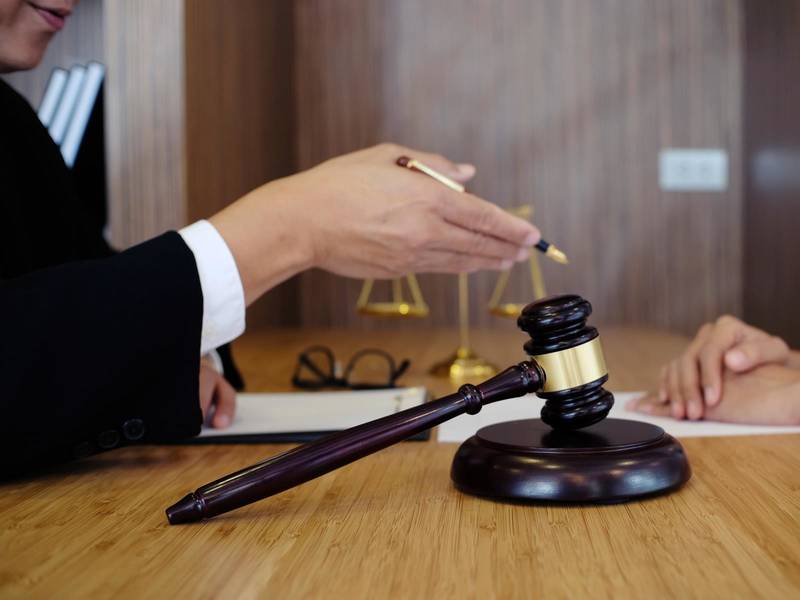 认定工伤后第三方承担责任吗——上海工伤律师的专业解读